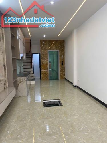 Bán nhà mới Bát Khối Long Biên 34m 5T giá 6.5 tỷ thang máy ô tô tránh đỗ trước nhà - 4
