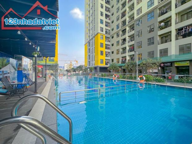 Giá tốt!!!! 2PN2WC Bcons Plaza, view hồ đá, tầng trung, tặng full nội thất, mà giá chỉ 1.8 - 5