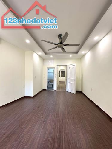 Ngõ 173 Tam Trinh 50m2 5 tầng mới tinh , ngõ thông Lĩnh Nam .Giá 6,9 tỷ - 2