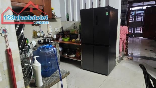 NHÀ HẺM BA GÁC, ĐƯỜNG SỐ 8, P.11, GÒ VẤP, DT: 64M2, GIÁ 6,X TỶ