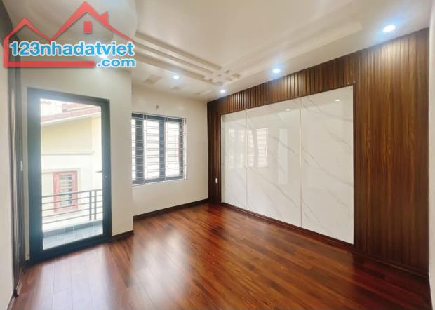Bán nhà Trung Hành, Đằng Lâm, Hải An, Hải Phòng. 3,5 tầng, 50m2, 3,85 tỷ. Ngang 3,9m, d1 - 3