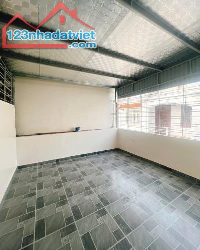 Bán nhà Trung Hành, Đằng Lâm, Hải An, Hải Phòng. 3,5 tầng, 50m2, 3,85 tỷ. Ngang 3,9m, d1 - 5