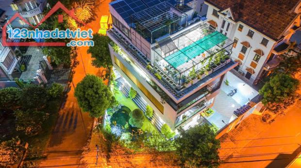 🏡 Bán Nhà Góc 2 Mặt Tiền – 484m² – Hồ Cá Koi, Sân Vườn Nhật, Full Tiện Nghi 🏡