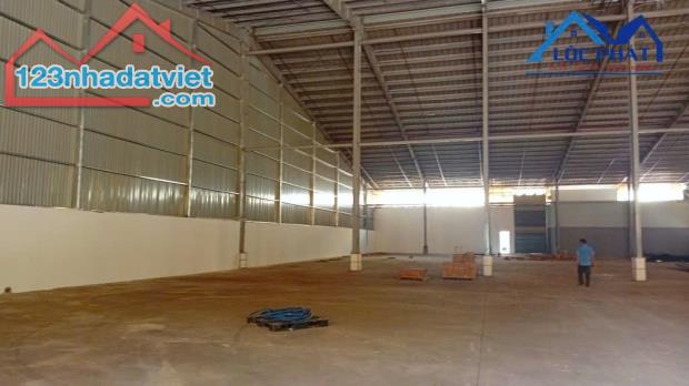 Cho thuê nhà Xưởng Tam Phước dt 3400m2 tại TP Biên Hòa giá chỉ 3 đô/m2