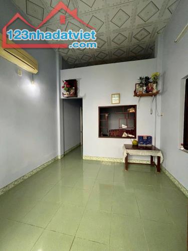 CHÍNH CHỦ CẦN BÁN NHANH CĂN NHÀ 2 TẦNG TẠI đường Lê Văn Sĩ, P Trần Phú, TP Quảng Ngãi, - 2