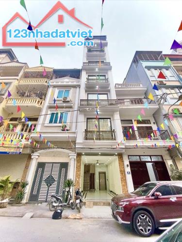 Bán mặt phố trung tâm Hà Đông 18,3 tỷ 7 tầng mt 4m lh 0945336319 zalo