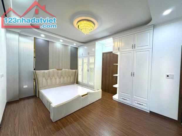 Mở Bán Gấp 2 Căn Nhà Tại Minh Khai, 30m2, 6 Tầng, Chỉ 7.5 Tỷ. - 2