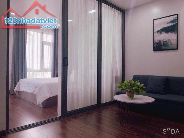 Bán tòa căn hộ Mỹ Đa Đông 11, cách biển vài bước chân, sẵn hợp đồng cho thuê 50 tr/ tháng!