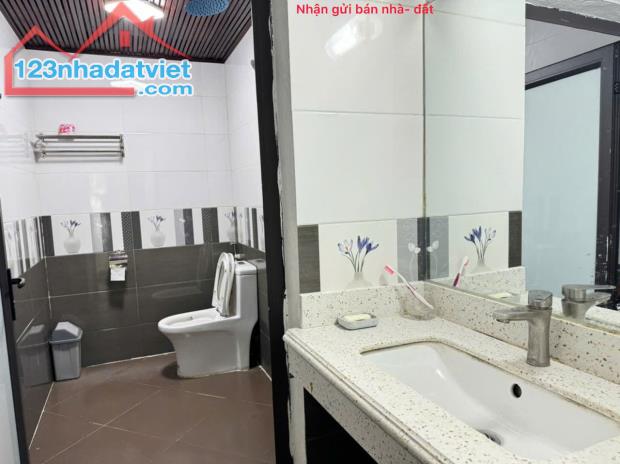 Bán nhà 3 tầng KDT Chi Đông, Mê Linh, HN. Nhà mới, tặng full nội thất, chỉ việc dọn đồ về - 1