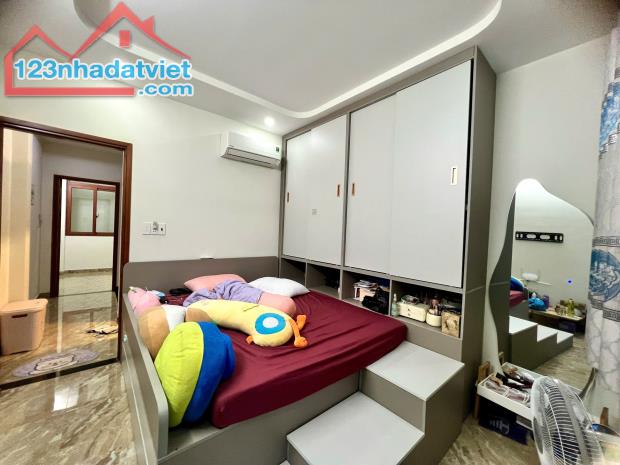CHIẾN LƯỢC --BÌNH TÂN --40M2 -5 TẦNG --GIÁ CHỈ :4:95 TỶ (TL) - 3