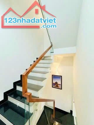 NHÀ 3 TẦNG KIÊN CỐ – 4PN 5WC, TIỆN LỢI DI CHUYỂN – GẦN EMART, NGUYỄN DUY CUNG, GÒ VẤP – CH - 4