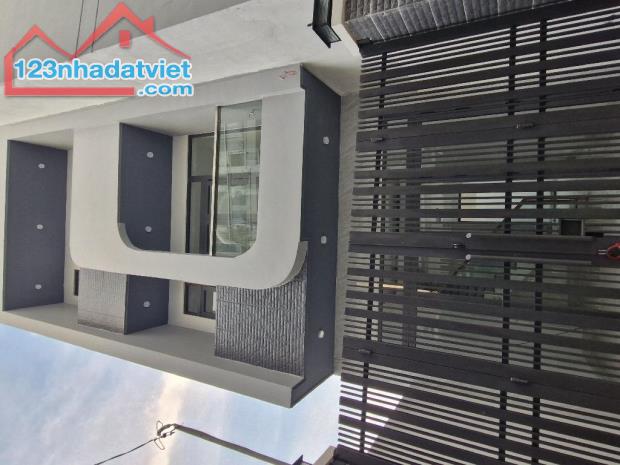 Bán Nhà HẺM XE HƠI Lò Lu – 51m2 (4m x 13m) 3 Tầng, 3PN Trường Thạnh, Quận 9