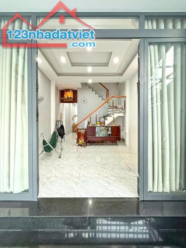 Nhà xinh lung linh 2 lầu ST hẻm 1247 Huỳnh Tấn Phát, Quận 7