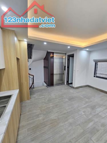 SIÊU PHẨM PHỐ THÁI HÀ - NHÀ MỚI ĐẬP HỘP - 6 TẦNG THANG MÁY - Ô TÔ ĐỖ CỔNG - 3