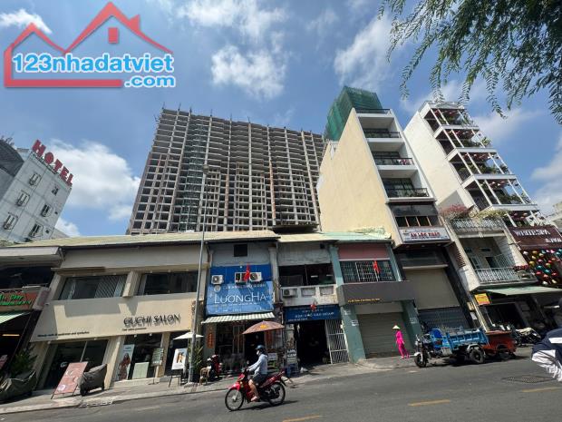 Căn Hộ Mặt Phố Đề Thám, Quận 1 - 166m2, 4 Tầng - Chỉ 48 Tỷ - Sổ Hồng Chính Chủ - 2