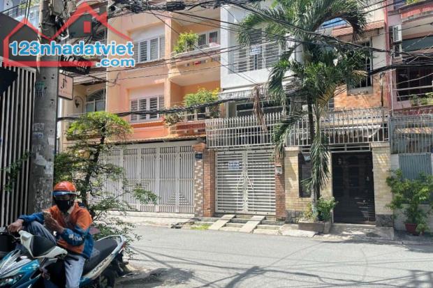 tặng ngay 100 tr đến với kh nhanh nhất về sở hữu căn 5 tầng khu vực định công