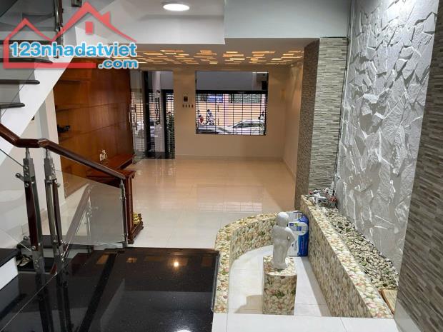 Bán nhà mặt tiền đường số Tân Phong Quận 7 - 5