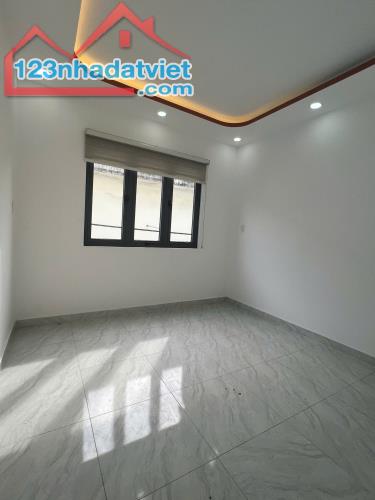 BÁN NHÀ TRẦN VĂN GIÀU, 58M2, 3 TẦNG, ĐƯỜNG 4M, SHR, CHỈ 2 TỶ 1 - 5