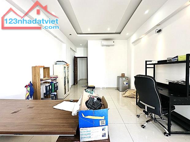 9 TỈ X - NHÀ ĐẸP TÂN ĐỊNH QUẬN I - HẺM XE HƠI 1/ NGẮN - 50M2 2 LẦU 3PN MỚI - VUÔNG VỨC A4 - 3