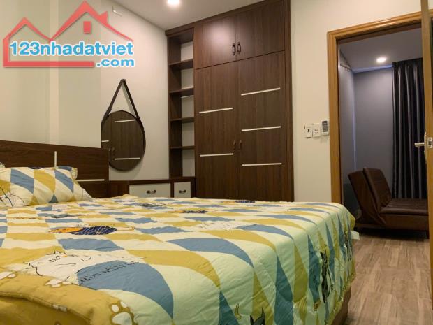 Căn hộ 1 phòng ngủ full nội thất có than máy cho thuê