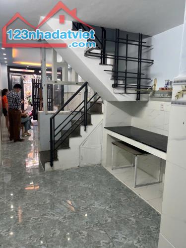 NHÀ ĐẸP TAM CHÂU, NGAY BỆNH VIỆN THỦ ĐỨC, TÔ NGỌC VÂN, CHỈ 2.95 TỶ TL - 4