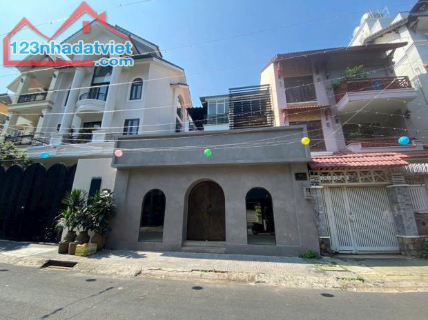 GIẢM SÂU MẶT TIỀN HOÀNG SA SIÊU HIẾM