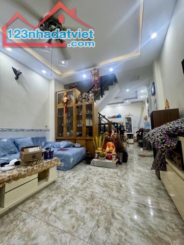 Nhà bán Lưu Hữu Phước. Phường 15 . Quận 8 . DT 4mx11,4m x 3Lầu DTSD 126m2 . BTCT kiên cố. - 3