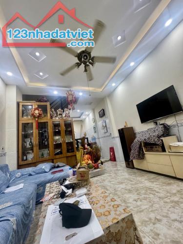 Nhà bán Lưu Hữu Phước. Phường 15 . Quận 8 . DT 4mx11,4m x 3Lầu DTSD 126m2 . BTCT kiên cố. - 4
