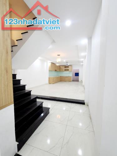 Mặt tiền Hoàng Ngần 4x25 mới ở ngay chỉ 9 tỷ 9 - 1