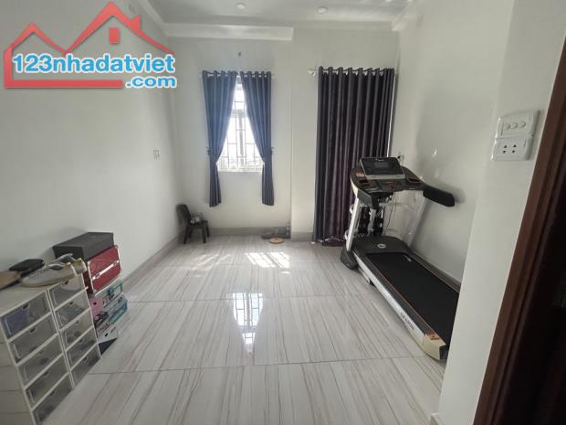 Bán nhà mặt tiền Phú Định 4x23 Đẹp ở ngay chỉ 9 tỷ 2 - 2