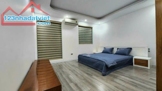 Siêu hiếm! Mặt phố Nguyễn Khuyến, HĐông, 115m2, 5T, oto tránh, kinh doanh đỉnh 33,5 tỷ - 2