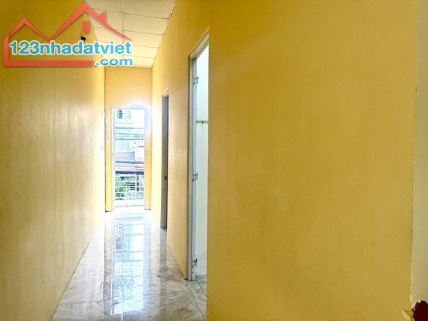 MẶT TIỀN BA ĐÌNH F10Q8 GẦN CHỢ XÓM CỦI SÁT Q1Q5 , NGANG 4.2 DÀI 10M. GIÁ 6.9 TỈ TL - 2