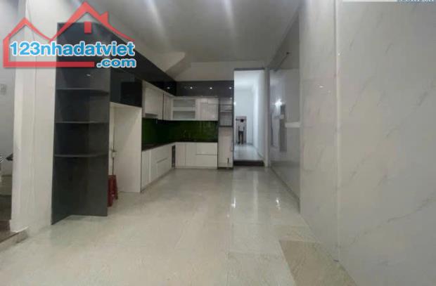 Bán Nhà 2 tầng 2 mê MT Đường Hoà Bình 7 - gần sông - Ngũ Hành Sơn, giá chỉ 3 tỷ 450 tl - 2
