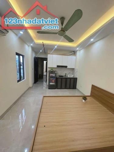 CHDV DÒNG TIỀN TRUNG TÂM ĐỐNG ĐA - CÁCH OTO 40M - FULL NỘI THẤT, THANG MÁY - PCCC -