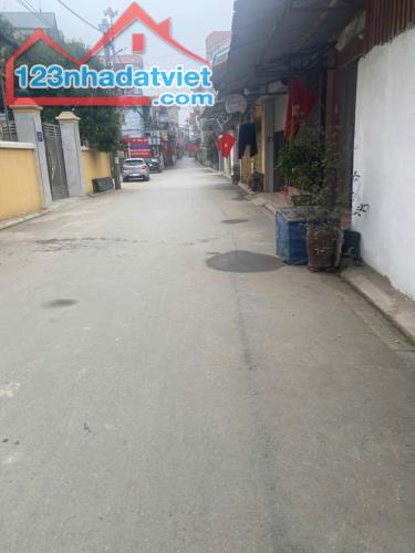 SIÊU HIẾM.BÁN NHÀ 3 TẦNG TẠI LỰC CANH XUÂN CANH- 69M2-KINH DOANH-GẦN QL5-CHỈ 5X TỶ - 1