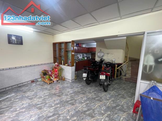 MBNR13: Cần bán nhà 2.5 tầng An ĐÀ - Đông khê ngay sau lô 22 Lê Hồng Phong, - 1