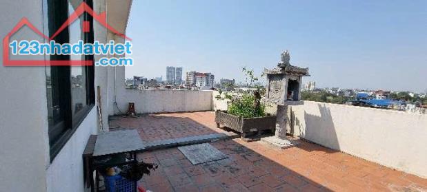 BÁN NHÀ MẶT PHỐ NGUYỄN VĂN CỪ – LONG BIÊN – DÒNG TIỀN KHỦNG 300TR/THÁNG - 4
