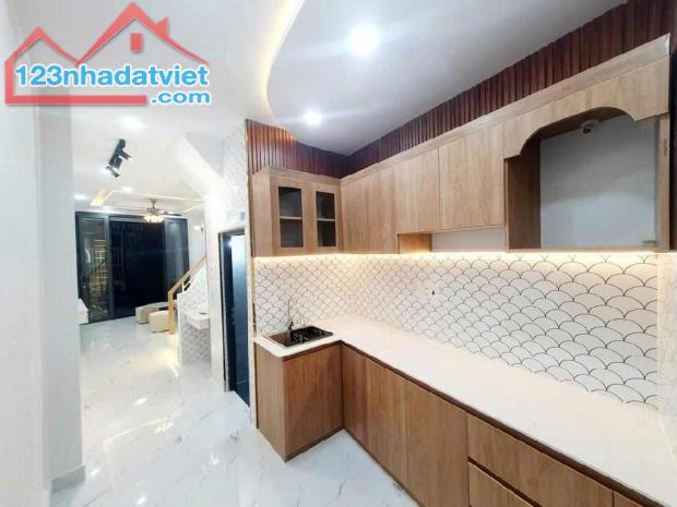 Hoàng Sỹ Khải P14 Q8 35.1m2 NHÀ MỚI Ở LIỀN - 2