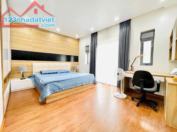 Bán nhà mặt đường Đặng Ma La - Quán Nam, 100m, 4 tầng, Giá 9.7 tỉ, dân xây cực đẹp - 3