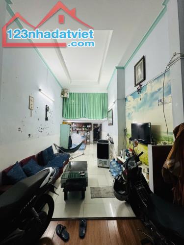 Bán nhà Quận 3 - 53m2 - Hẻm Xe hơi - Giá Chào 7.95 tỷ . - 1