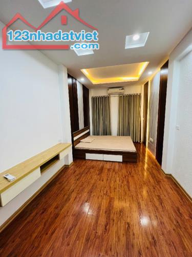 Bán nhà 38m2 chỉ 6.x tỷ phố Kim Mã, Ba Đình, Thoáng trước sau, An sinh tốt, Nhà đẹp ở luôn - 3