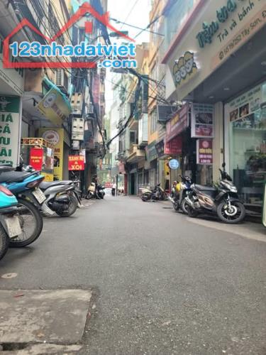 CỰC HIẾM- ÔTÔ ĐỖ CỬA-Phố Tây Sơn (Chùa Bộc) 46/50m, 7T Thang máy, MT 4.2m 19.8 Tỷ