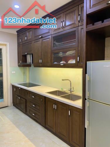 CỰC HIẾM- ÔTÔ ĐỖ CỬA-Phố Tây Sơn (Chùa Bộc) 46/50m, 7T Thang máy, MT 4.2m 19.8 Tỷ - 5