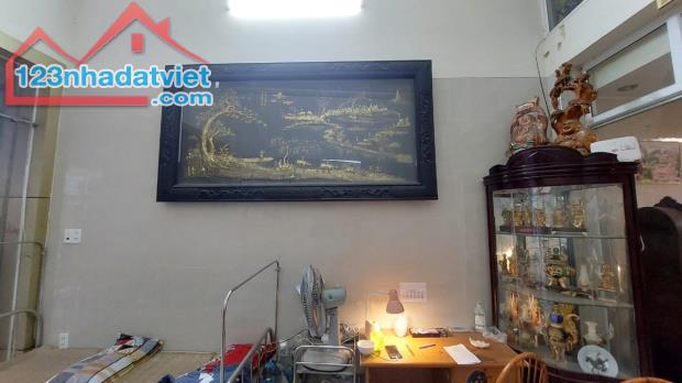 Bán Nhà Đường Hùng Duệ Vương, Hồng Bàng, HP – Chỉ 7,5 Tỷ – Diện Tích 93m2, vị trí KD. - 2