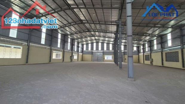 Xưởng cho thuê cao thoáng, 1300m2 và 1500m2, giá 60k/m2, tiện làm kho chứa hàng hóa - 2