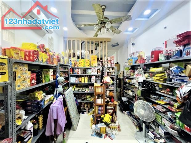 7 TỶ HƠN - NHÀ QUẬN 10 GẦN TTTM VẠN HẠNH MALL - 5 TẦNG 6PN 5WC - VUÔNG VỨC A4 -THUÊ 25T/TH