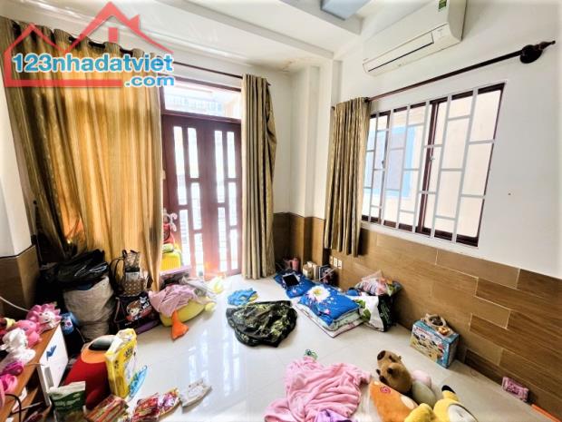 7 TỶ HƠN - NHÀ QUẬN 10 GẦN TTTM VẠN HẠNH MALL - 5 TẦNG 6PN 5WC - VUÔNG VỨC A4 -THUÊ 25T/TH - 3