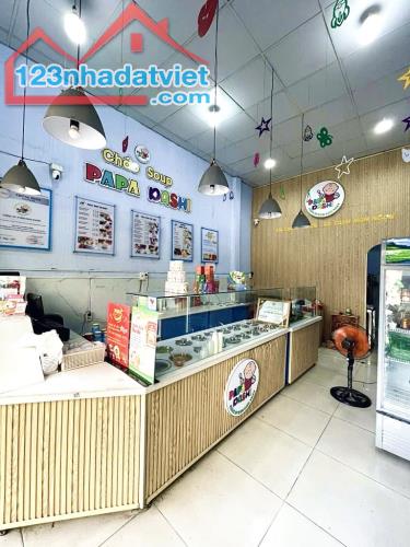 BÁN NHÀ MT Vườn Lài, Tân Phú 2 tầng 52m2 (4x13). Kinh doanh đỉnh. Giá chỉ 9,5 tỷ. - 1