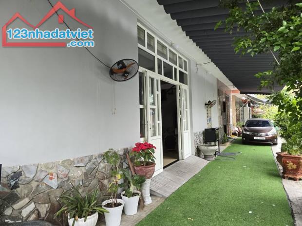 BÁN NHÀ 2 TẦNG, 90M2, LÔ GÓC, 2 MT ĐƯỜNG 5M5 GẦN BIỂN, HOÀ MINH, LIÊN CHIỂU - CHỈ 5.4XX TỶ
