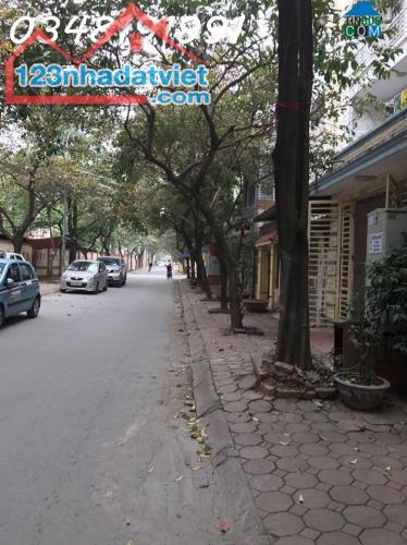 Bán đất tặng nhà cấp 4  mặt phố Văn Quán Hà Đông kinh doanh để ở DT 44m2 2 mặt đường giá - 2